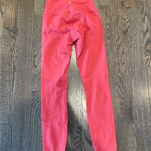 Lululemon Women’s Peach Colored Leggings
